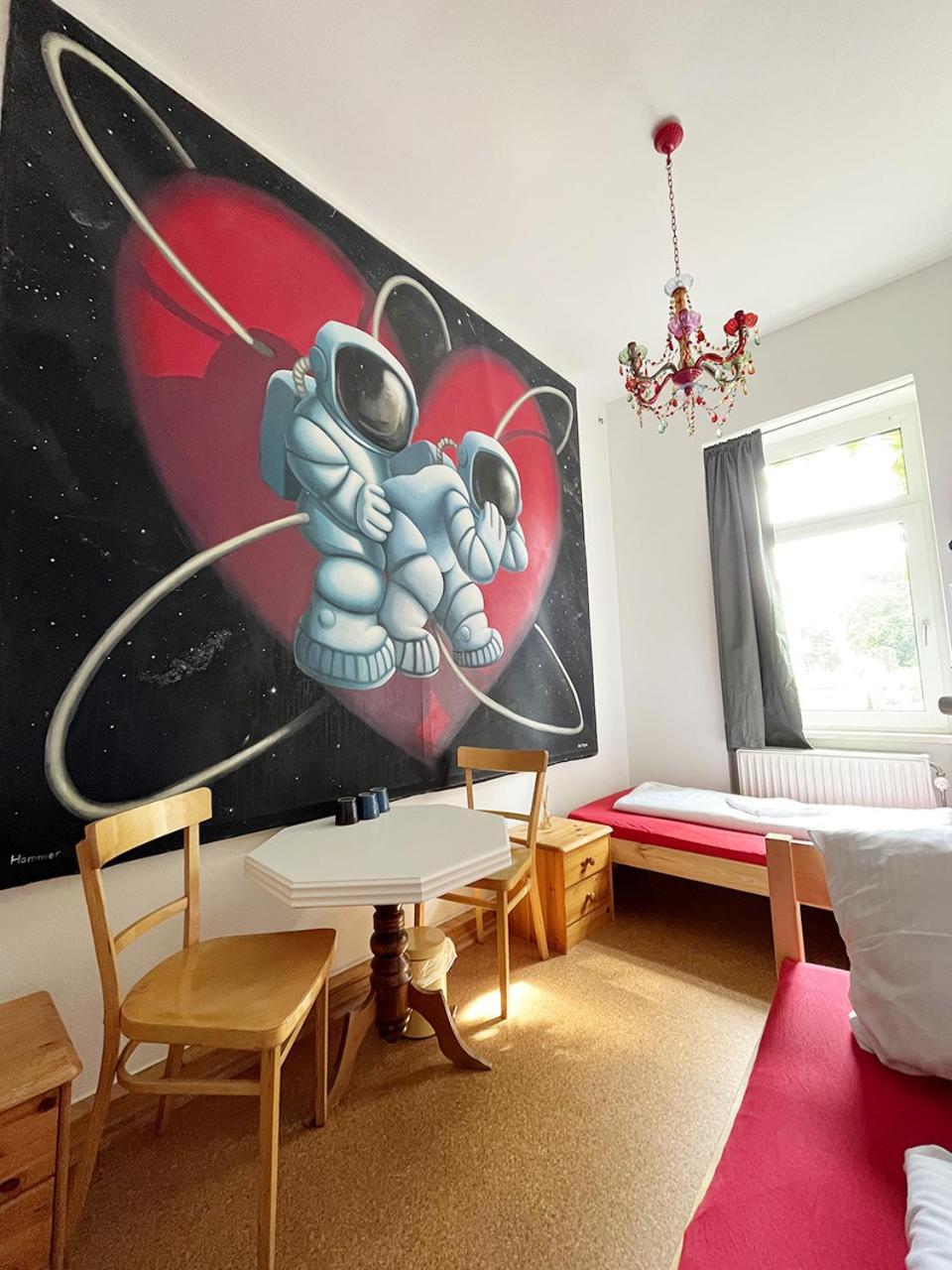 Homeplanet Hostel Leipzig Exteriör bild